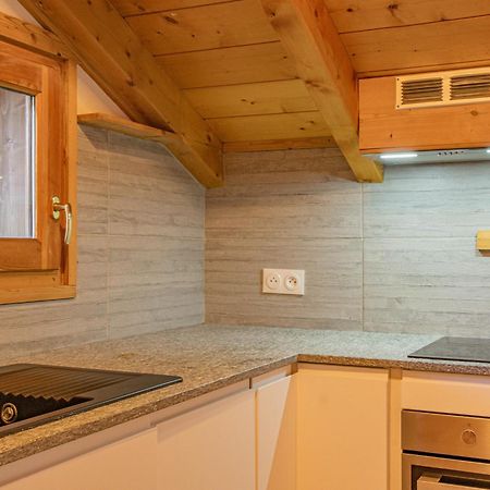 Apartment Capucin - A 3 Bedroom Chamonix Mountain Loft ภายนอก รูปภาพ