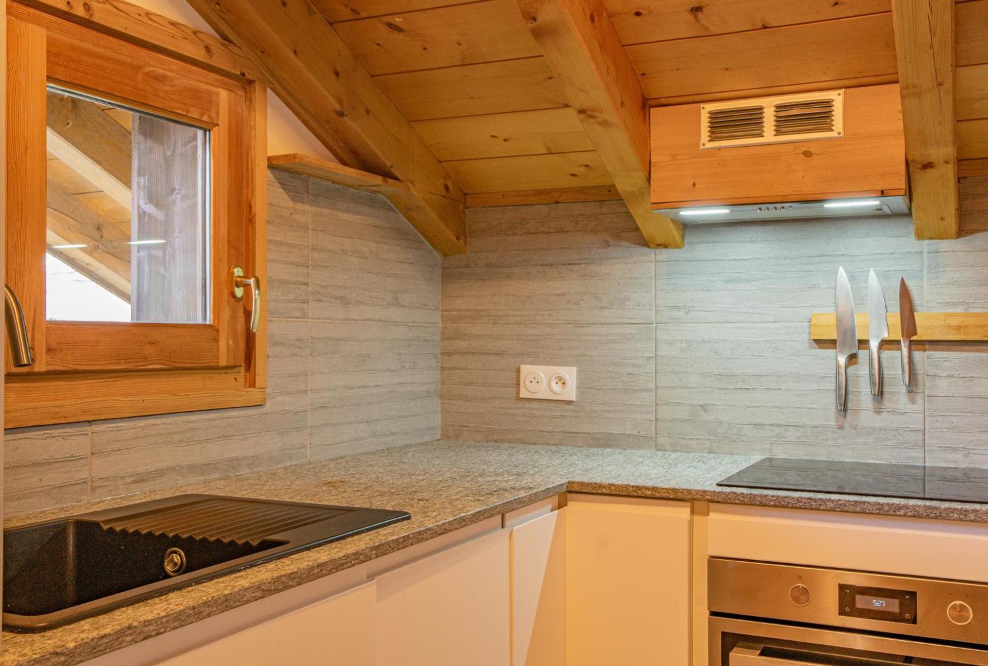 Apartment Capucin - A 3 Bedroom Chamonix Mountain Loft ภายนอก รูปภาพ