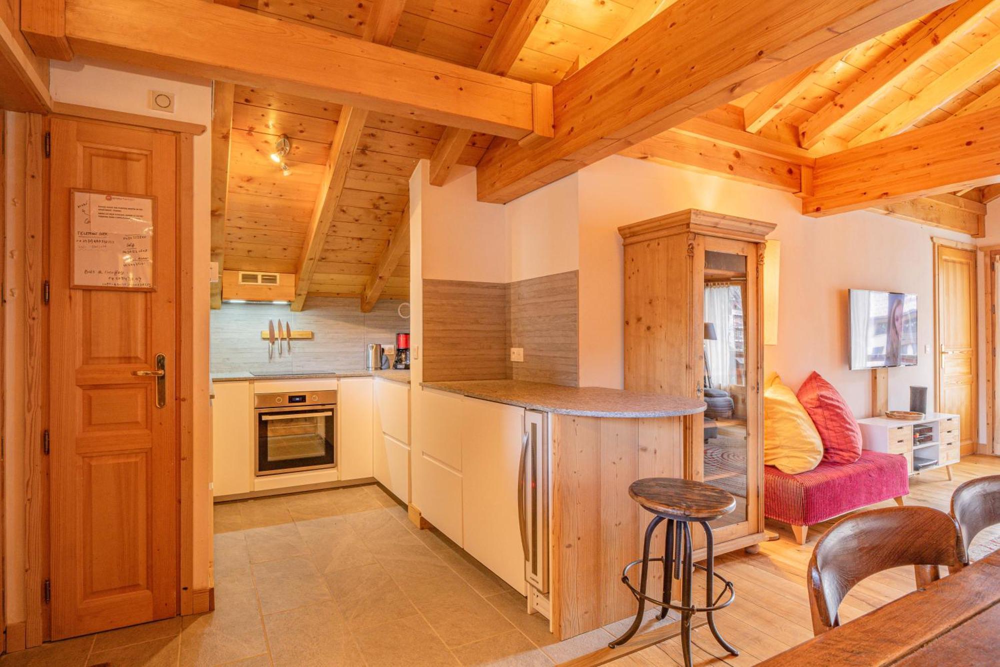 Apartment Capucin - A 3 Bedroom Chamonix Mountain Loft ภายนอก รูปภาพ