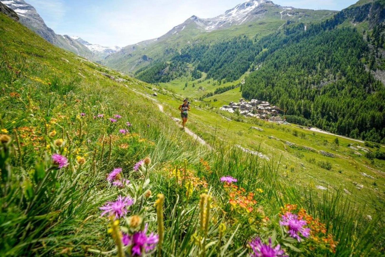 Apartment Capucin - A 3 Bedroom Chamonix Mountain Loft ภายนอก รูปภาพ