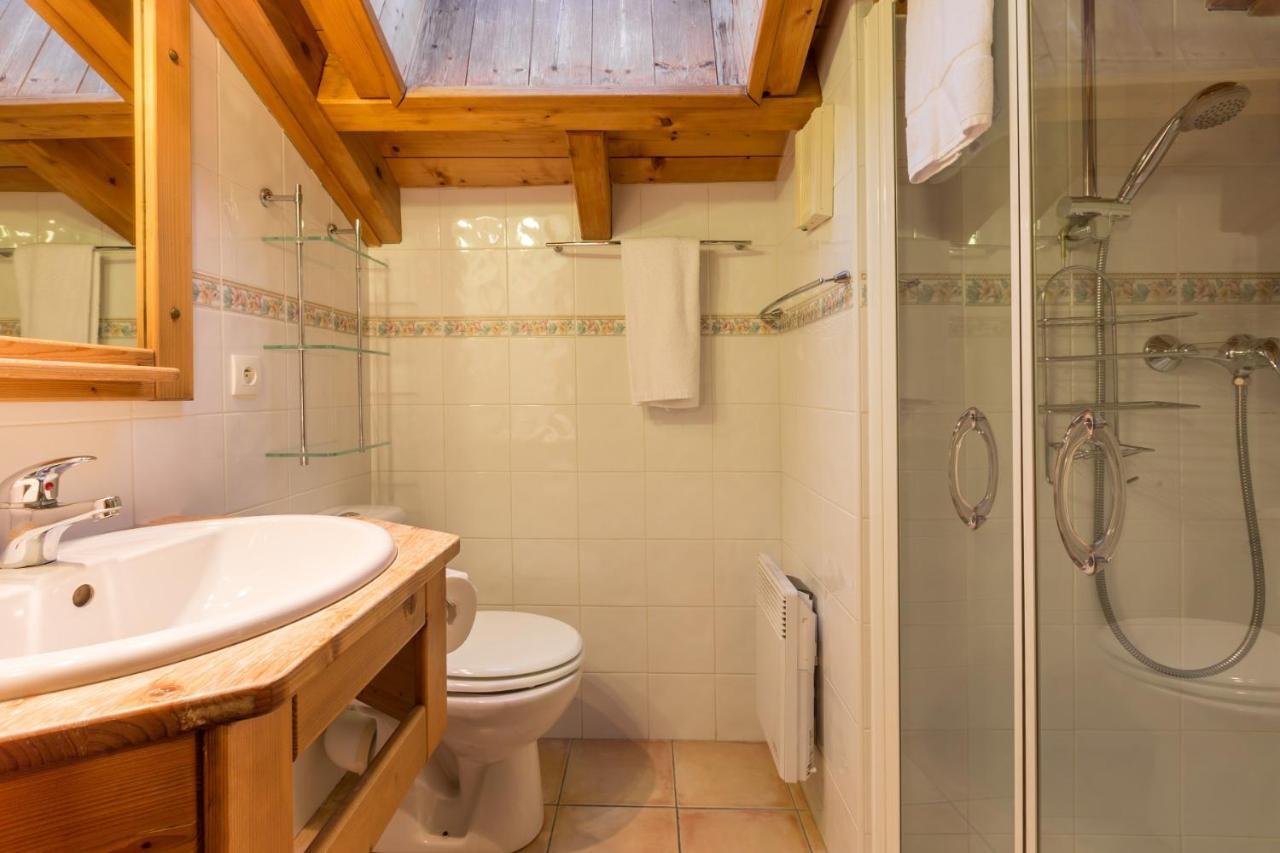 Apartment Capucin - A 3 Bedroom Chamonix Mountain Loft ภายนอก รูปภาพ