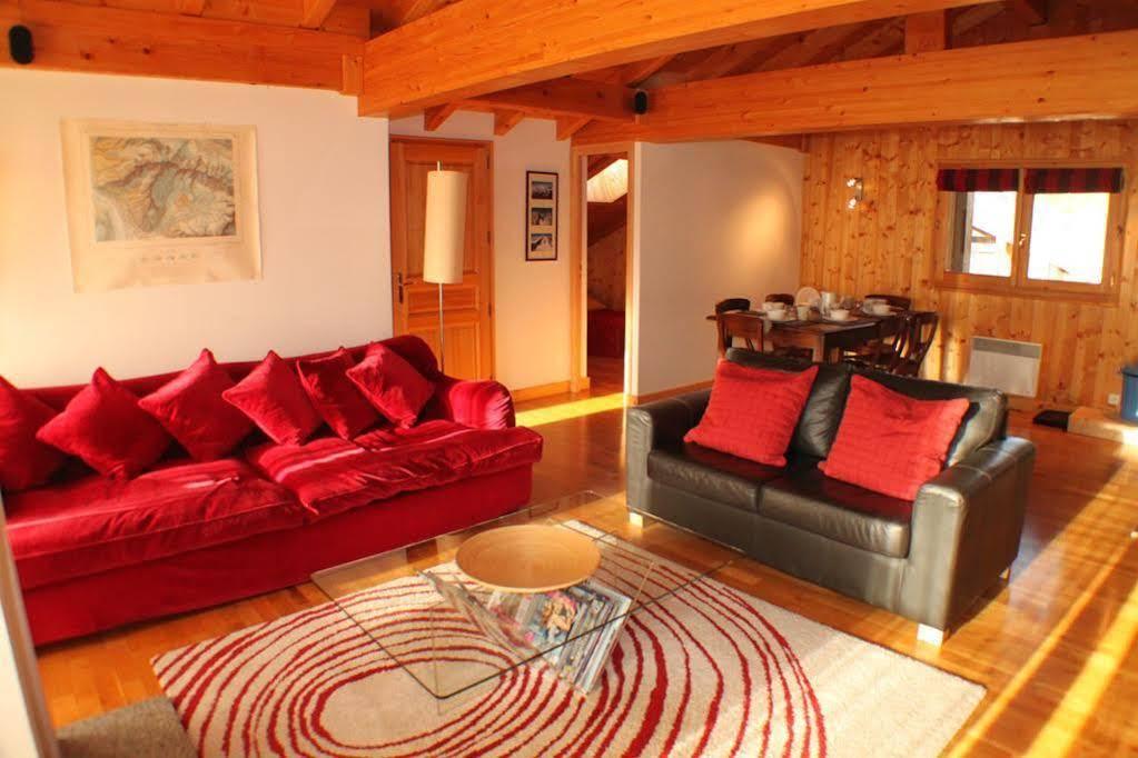 Apartment Capucin - A 3 Bedroom Chamonix Mountain Loft ภายนอก รูปภาพ