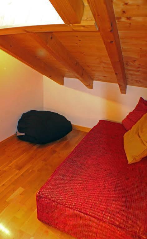 Apartment Capucin - A 3 Bedroom Chamonix Mountain Loft ภายนอก รูปภาพ